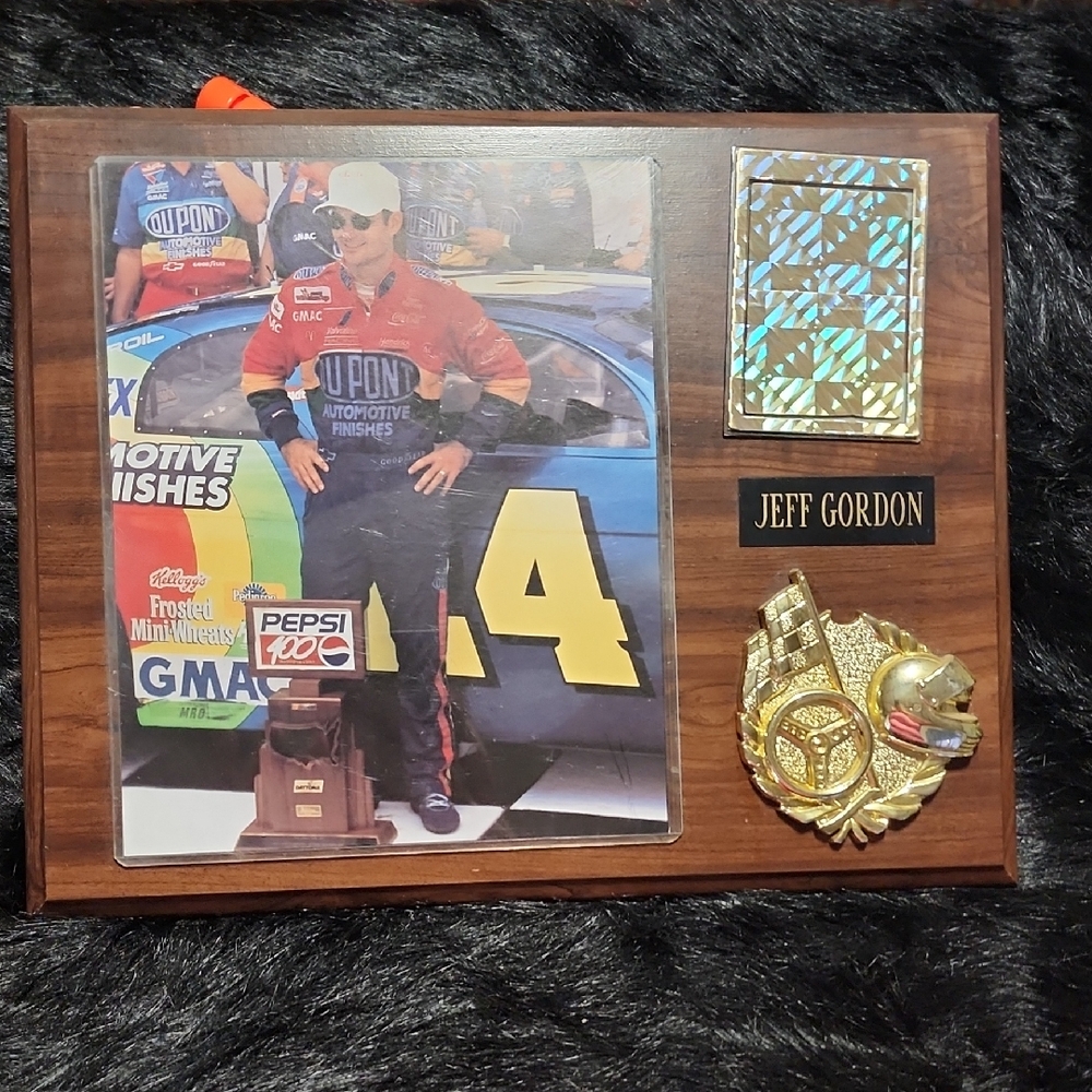 Jeff Gordon Racing Plaque with Photo and Badge. Vintage. Wooden Mounted. 15"×12"